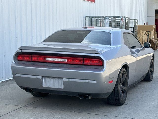 Used 2014 Dodge Challenger R/T w/ Blacktop Package RWD image 4
