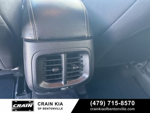 Used 2018 Jeep Cherokee Latitude w/ Altitude Package image 29