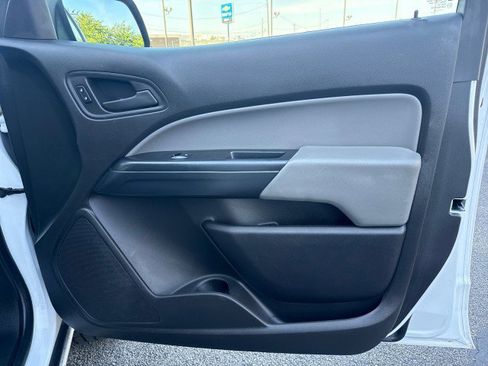 Used 2015 Chevrolet Colorado W/T RWD image 29