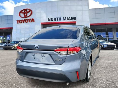Used 2023 Toyota Corolla LE w/ LE Convenience Package image 4