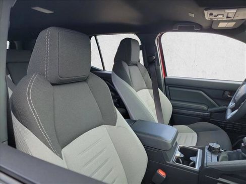 Used 2025 Toyota 4Runner 4WD image 15