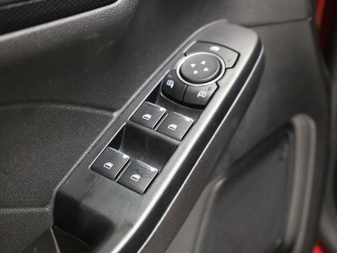 Used 2025 Ford Escape ST-Line AWD/4WD image 19