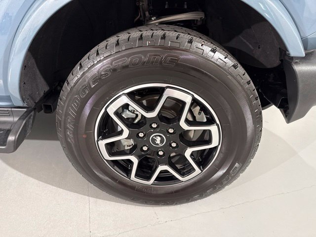 Used 2025 Ford Bronco Outer Banks AWD/4WD image 12