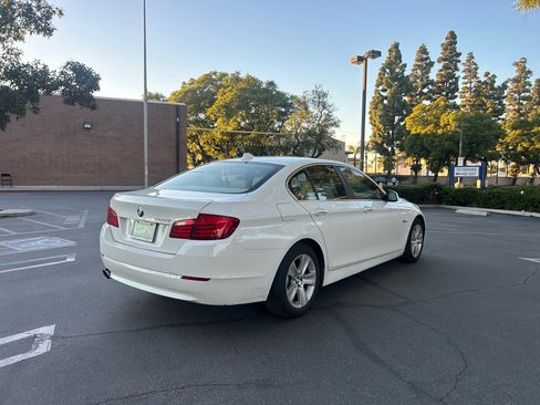 Used 2011 BMW 528i Sedan image 5