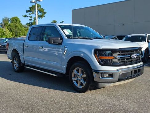 Used 2025 Ford F150 XLT w/ Equipment Group 301A Standard RWD image 3