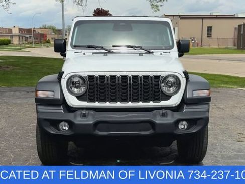 Used 2025 Jeep Wrangler Unlimited Sport AWD/4WD image 3