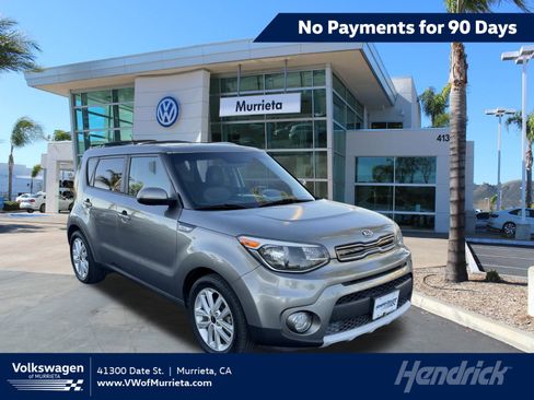 Used 2019 Kia Soul + image 1