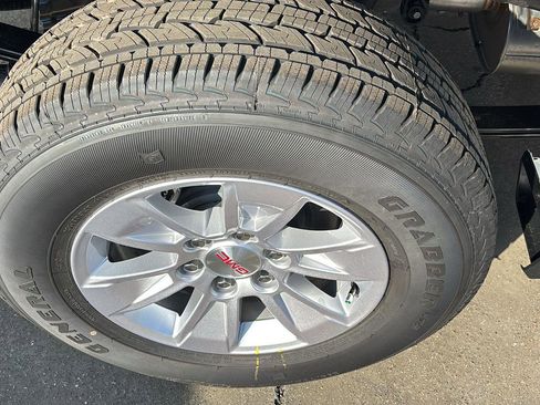 New 2026 GMC Sierra 1500 SLE RWD image 11