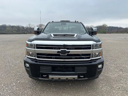Used 2018 Chevrolet Silverado 3500 High Country w/ Duramax Plus Package image 8
