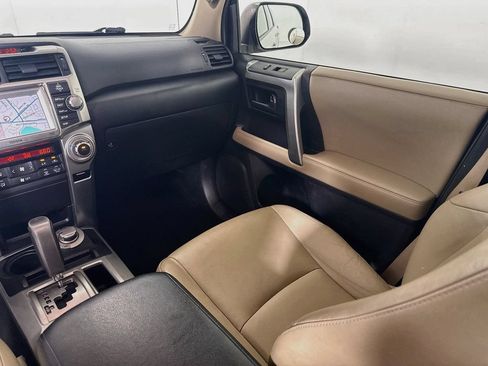 Used 2013 Toyota 4Runner Limited AWD/4WD image 21