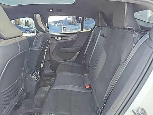 Used 2023 Volvo C40 P8 Recharge Ultimate w/ Protection Package Premier image 11