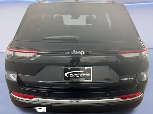 Used 2024 Jeep Grand Cherokee Limited w/ Trailer Tow Package RWD image 4