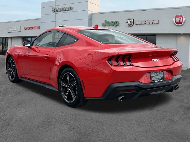 Used 2024 Ford Mustang Coupe RWD image 5