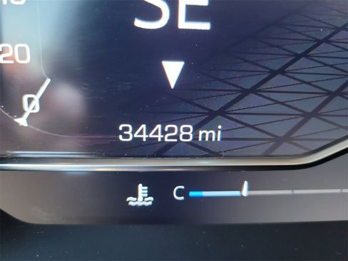 Used 2024 GMC Sierra 2500 AT4X w/ AT4X AEV Edition image 9