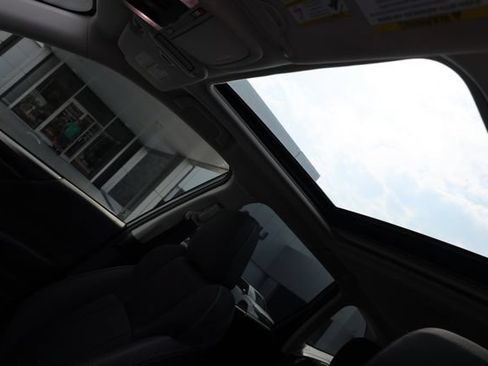 Certified 2023 Subaru Forester Premium AWD/4WD image 51