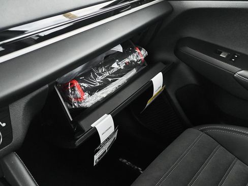 New 2026 Mitsubishi Outlander LE FWD image 37