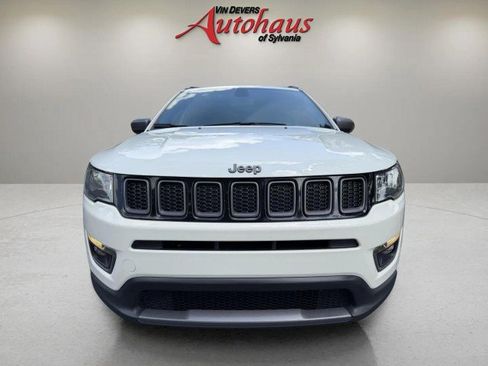 Used 2021 Jeep Compass Latitude AWD/4WD image 2