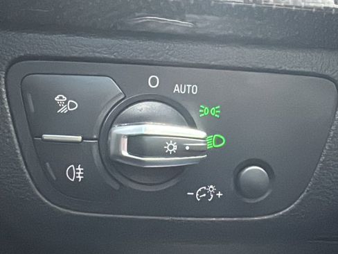 Used 2019 Audi SQ5 Premium Plus w/ Premium Plus Package image 24