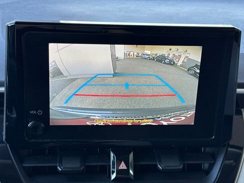 Used 2024 Toyota Corolla LE w/ LE Convenience Package FWD image 24