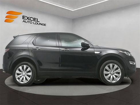Used 2018 Land Rover Discovery Sport HSE Luxury image 46