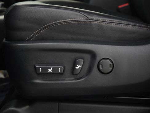 Used 2022 Toyota 4Runner Limited image 21