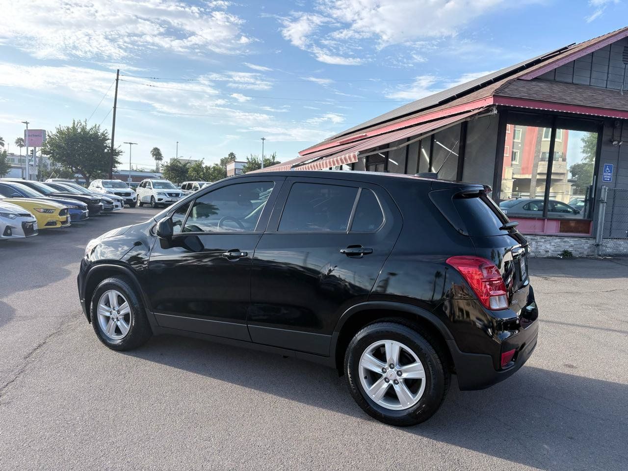 Used 2020 Chevrolet Trax LS FWD image 10