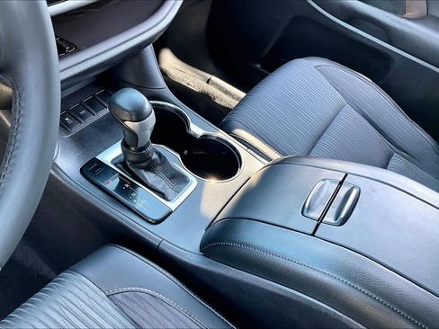 Used 2016 Toyota Highlander Plus image 14