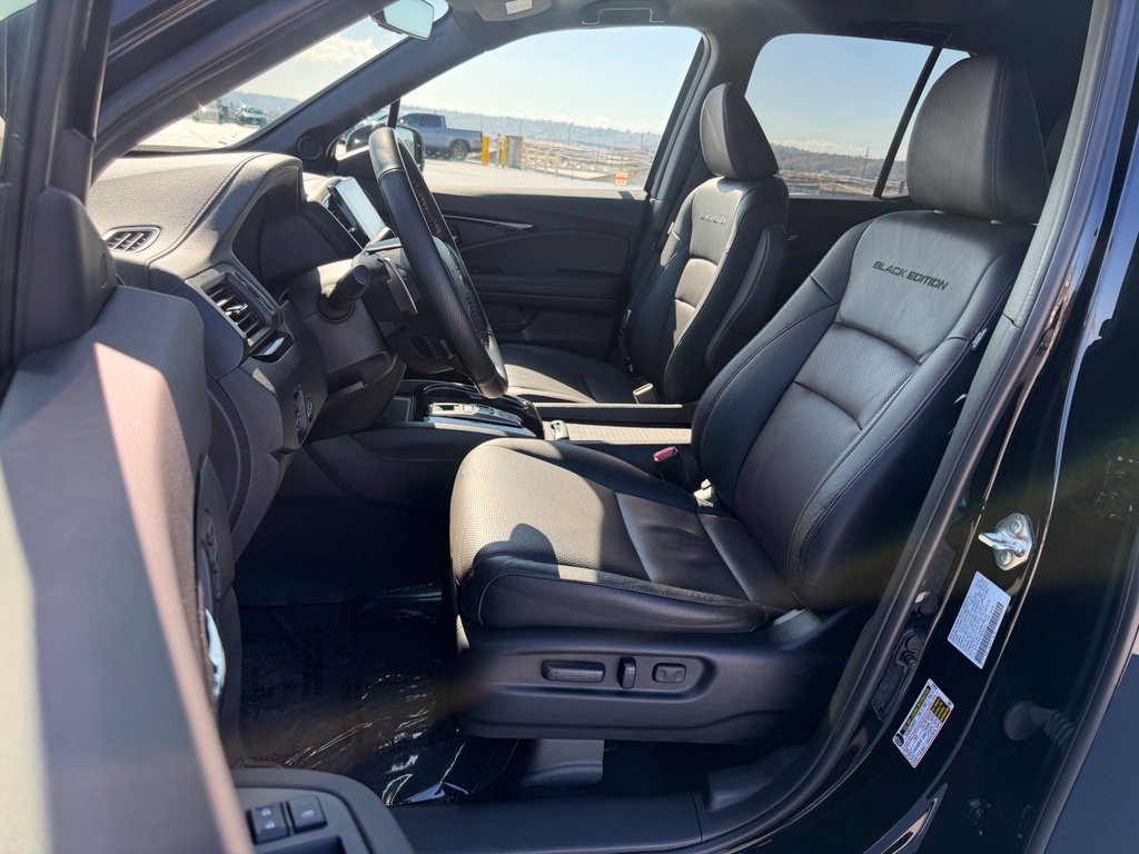 Certified 2023 Honda Ridgeline Black Edition image 13