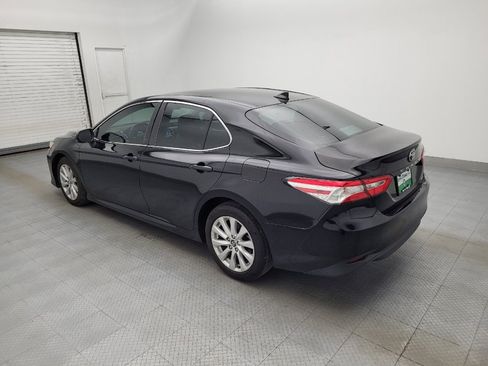 Used 2020 Toyota Camry LE image 3