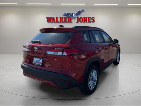 Used 2023 Toyota Corolla Cross LE image 4