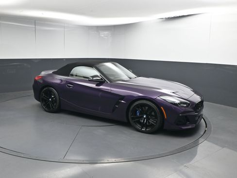 Used 2023 BMW Z4 M40i w/ Premium Package image 30