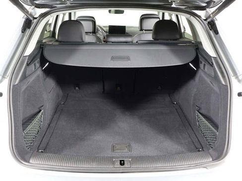 Used 2023 Audi Q5 2.0T Premium w/ Convenience Package image 19