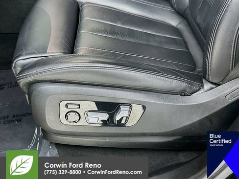 Used 2020 BMW X7 M50i w/ Dynamic Handling Package AWD/4WD image 23