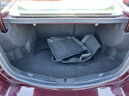 Used 2017 Ford Fusion SE w/ Fusion SE Technology Package image 24