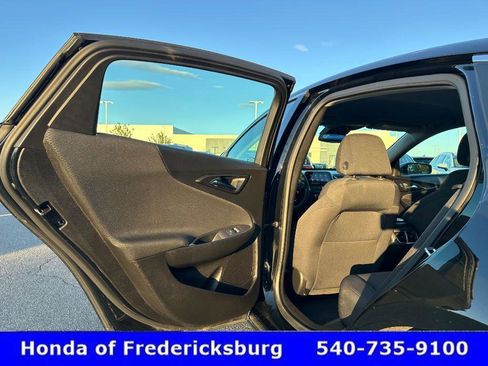 Used 2023 Chevrolet Malibu LT image 29