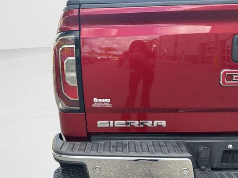 Used 2018 GMC Sierra 1500 SLT AWD/4WD image 37