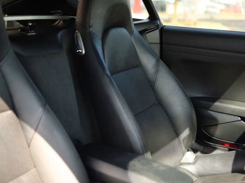 Used 2019 Porsche 718 Cayman RWD image 44