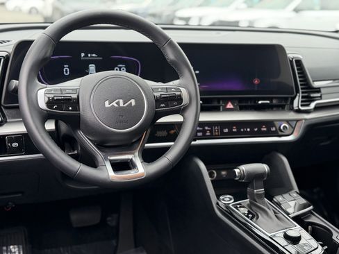 Certified 2025 Kia Sportage EX FWD image 25