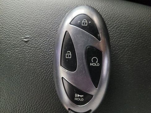 Used 2025 Hyundai Elantra Sport image 32