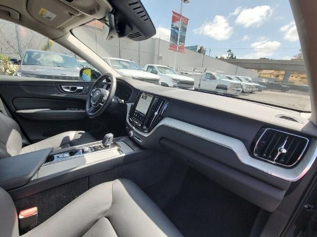 Used 2025 Volvo XC60 B5 Plus AWD/4WD image 27