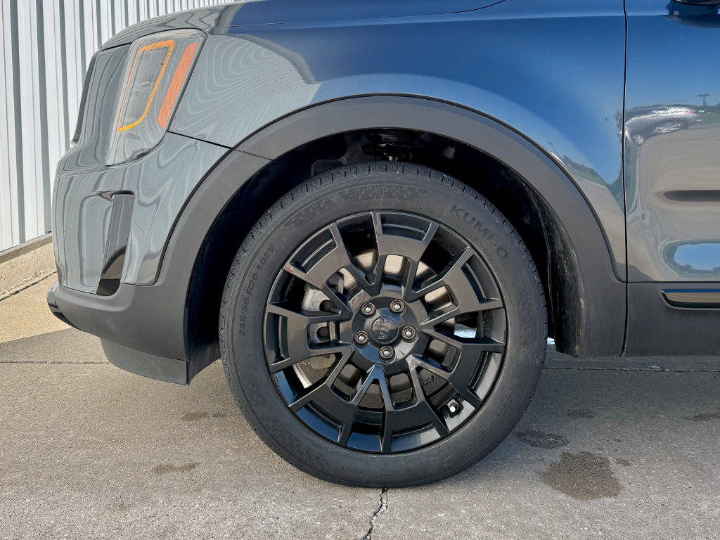Used 2021 Kia Telluride SX w/ Nightfall Edition Package AWD/4WD image 41