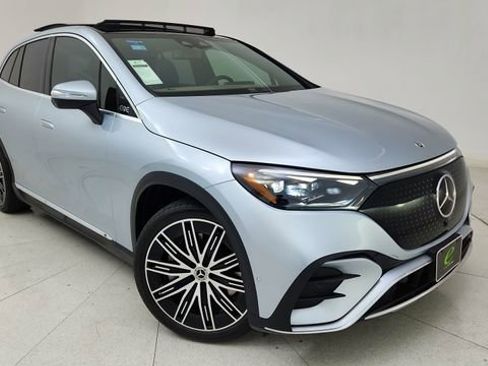 Used 2023 Mercedes-Benz EQE 350+ 4MATIC SUV w/ Pinnacle Trim Package image 88