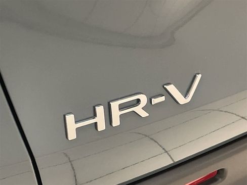 Certified 2025 Honda HR-V LX image 19