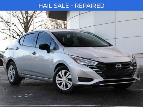 Certified 2025 Nissan Versa S w/ Trunk Package FWD image 1