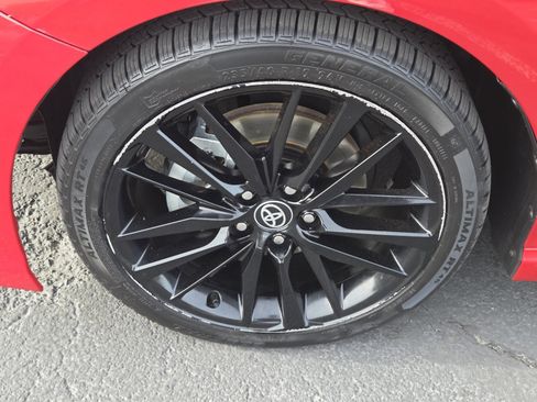 Used 2023 Toyota Camry XSE image 9