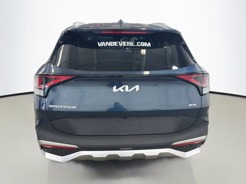 Used 2023 Kia Sportage EX AWD/4WD image 8
