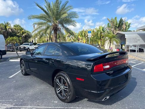 Used 2014 Dodge Charger SXT Plus AWD/4WD image 3