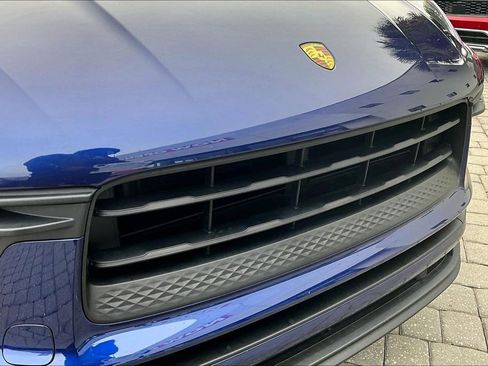 Used 2022 Porsche Macan S image 32