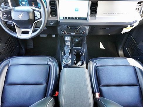 Used 2025 Ford Bronco Outer Banks image 20