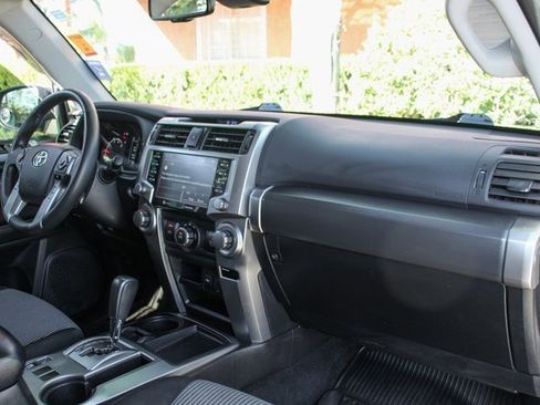 Used 2022 Toyota 4Runner SR5 image 36